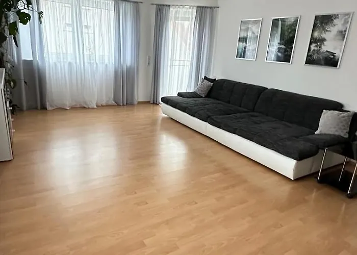 Attraktive 3 In Ruhiger Lage Lejlighed