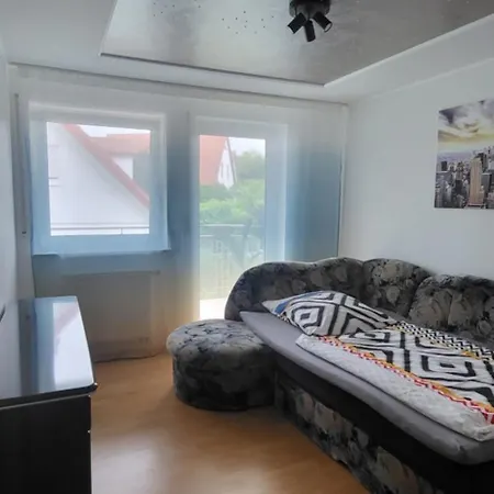 Attraktive 3 In Ruhiger Lage Apartment