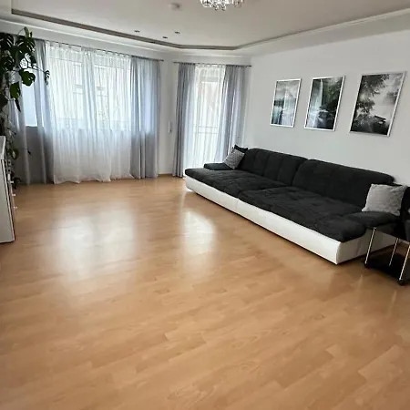 Attraktive 3 In Ruhiger Lage Lejlighed