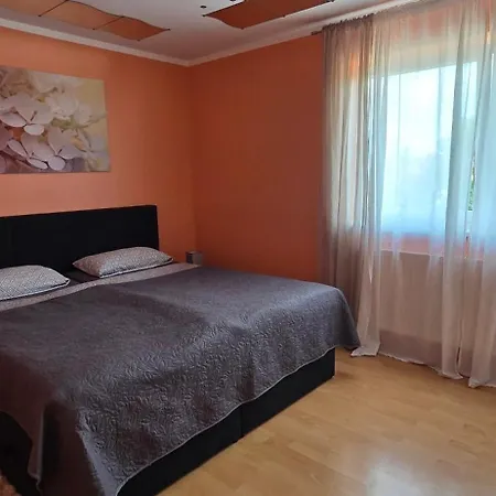 Attraktive 3 In Ruhiger Lage Lejlighed
